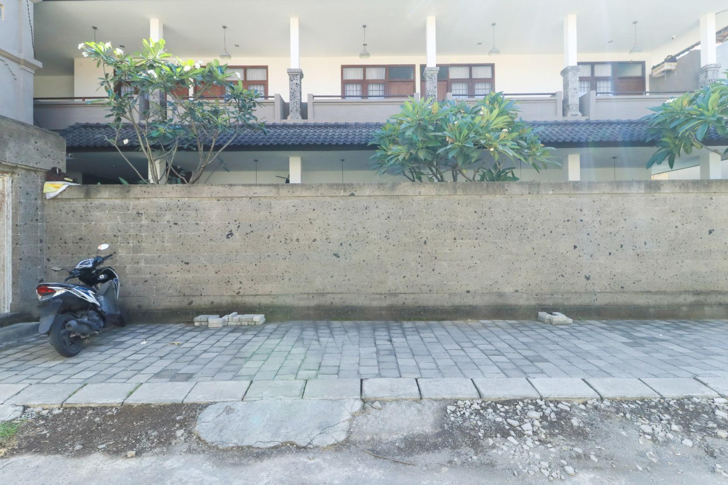 Kak Garden Inn Kuta Lombok Esterno foto